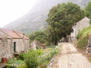 Stary Drvenik, Dom Nikolu - Čierna Hora