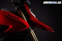MY26 HYPERMOTARD V2 DETAILS  15  UC873932 Mid
