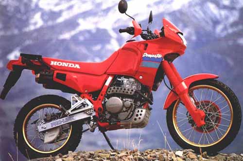 Honda NX 650 Dominator (škrtená verzia 20.14 kW) 1990